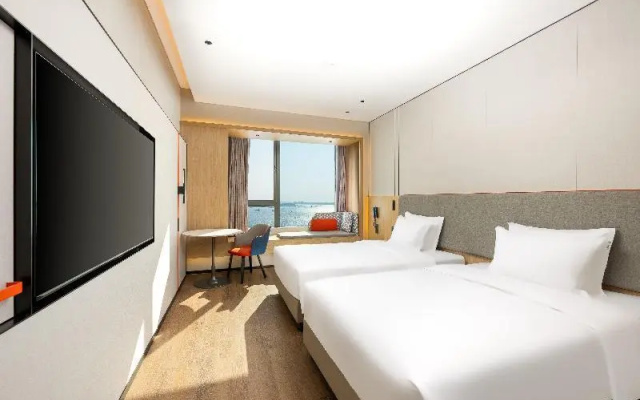 Holiday Inn Express Zhanjiang Coast – Guest Rooms – Zhanjiang