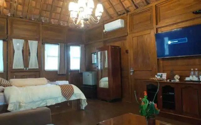 Imah Kayu by Horison