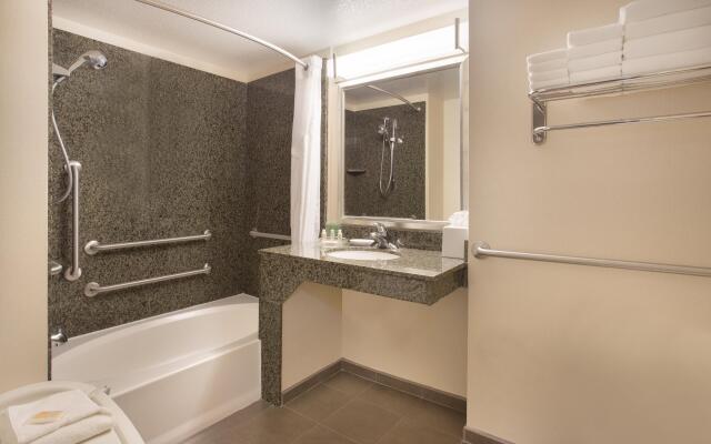 Holiday Inn Hotel & Suites Scottsdale North - Airpark by IHG