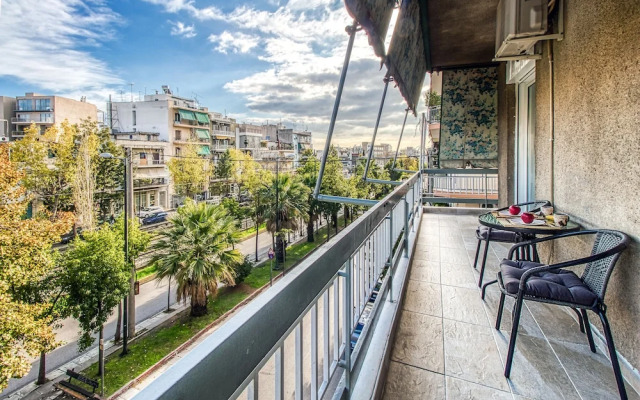 Gazi apartment with Acropolis views