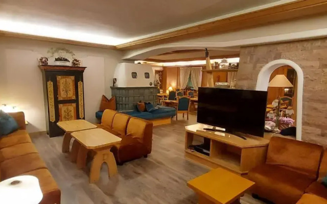 Hotel Alpina
