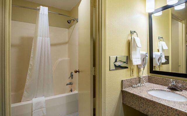 Quality Inn & Suites Greensburg I-74