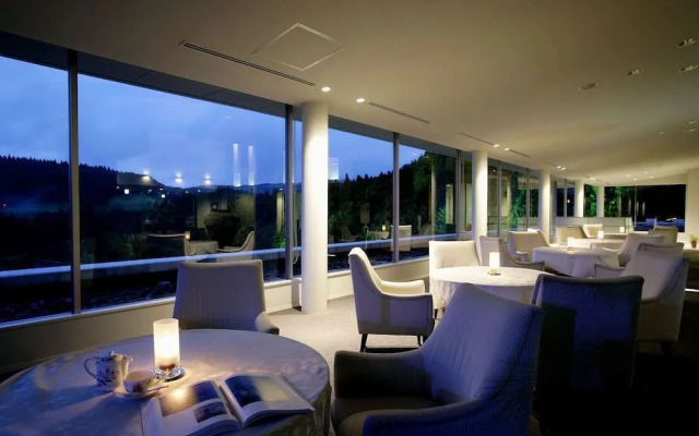 Menard Aoyama Resort Hotel Schönvert