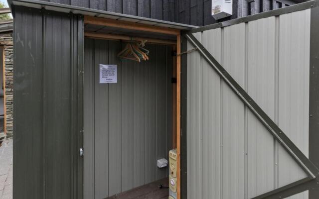 Woodlands Close Retreat