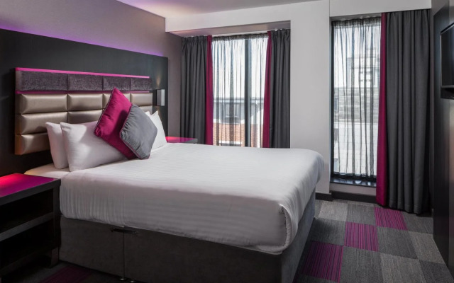 Roomzzz Nottingham City