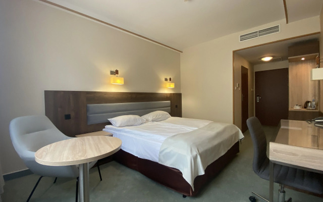Ambasador Chojny Hotel Lodz
