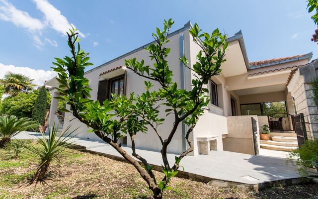 House Ruzmarin