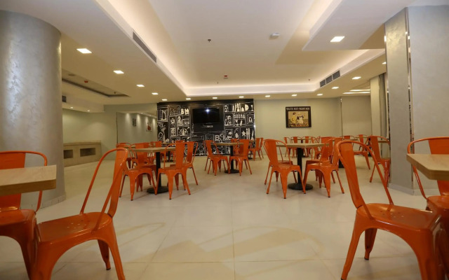 Отель Gloria Aqua Park Hotel