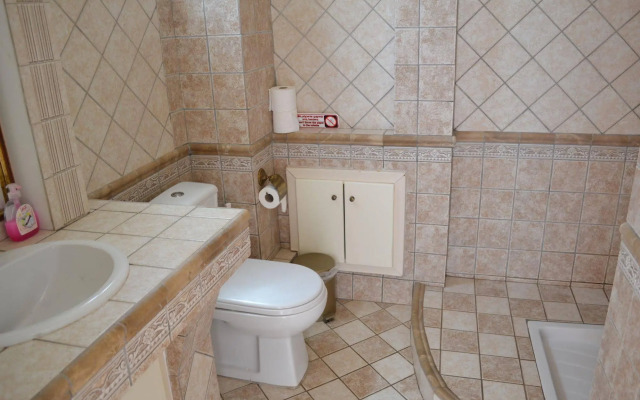 Edem Studios & Apartments