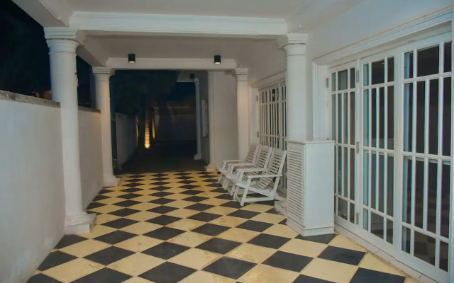 Donald Mansion