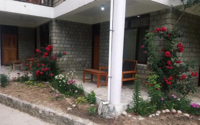 Tourist Hotel