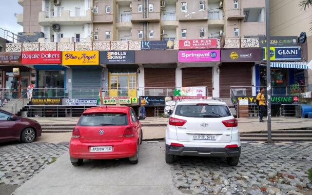 Independent Charming Studio with balcony Urban view