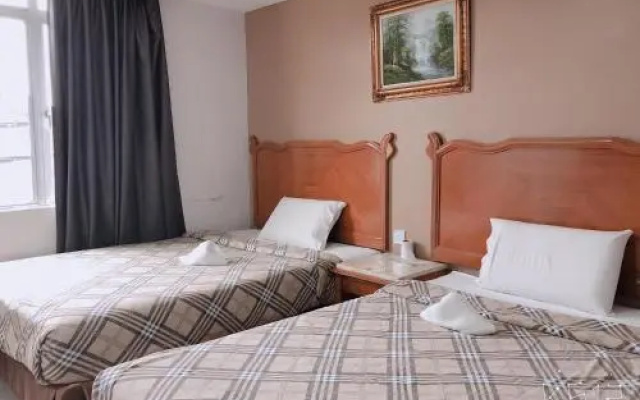 G Star Hotel