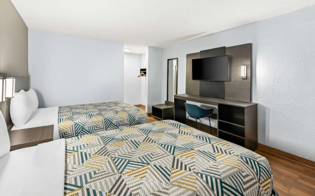 Motel 6 Lester, PA - Philadelphia Airport