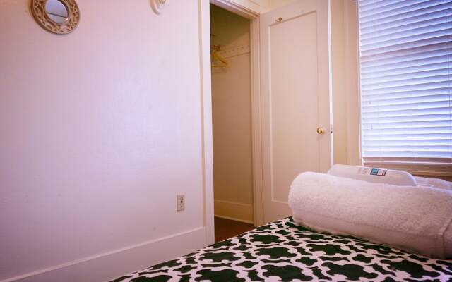 Seattle Uran Village- Olympic