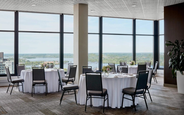 Delta Hotels by Marriott Ottawa City Centre