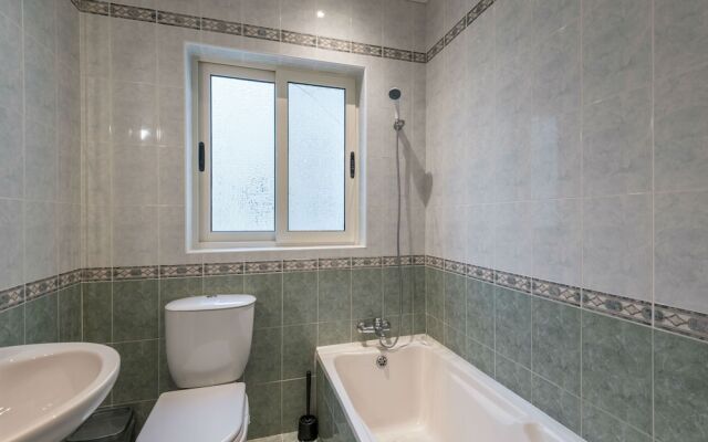 Getawaysmalta - Seaspray Penthouse in St Julians Close to Paceville Nightlife