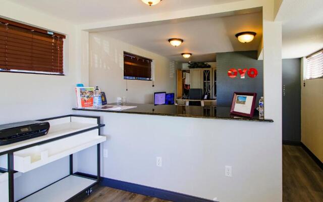 OYO Hotel Sulphur LA Hwy 90 West