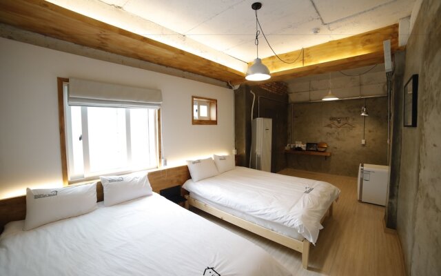 Good Day Mate Hostel