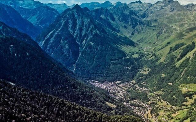 Appartement Cauterets, 3 pièces, 6 personnes - FR-1-401-33