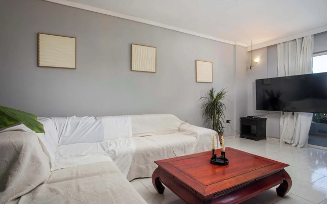 Villa Lilienne - Tranquil Escape With Private Garden Balcony
