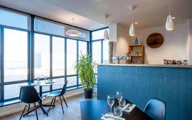 Hotel Les Flots - Chatelaillon Plage