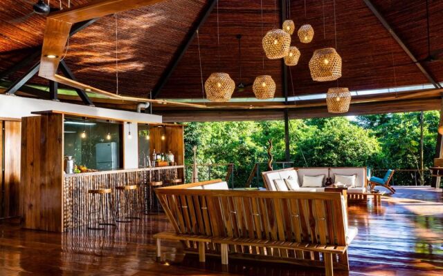La Loma Jungle Lodge