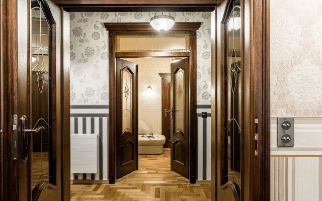 Exclusive Royal Apartments