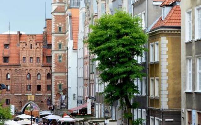 The Heart of Old Town Apartments