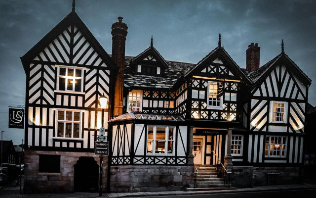Lion & Swan Hotel