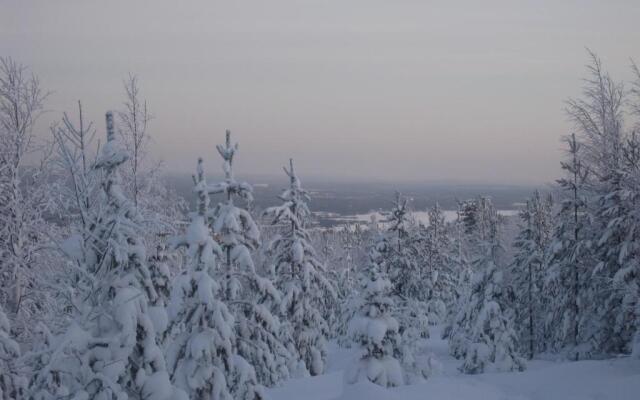 Arctic Circle Apartment