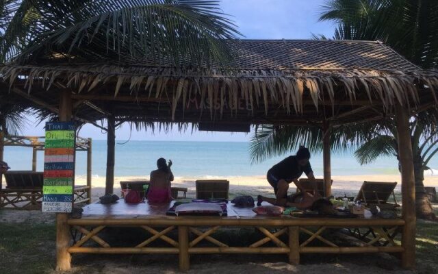 Leeloo Cabana Beach Resort