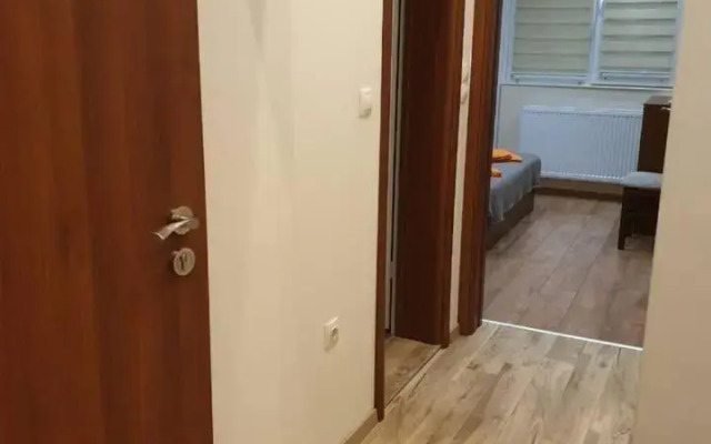 Luxury 2 bedroom,2 bathroom apart ,free parking