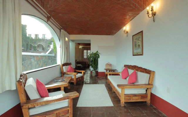 Posada del Tepozteco - Hotel & Gallery