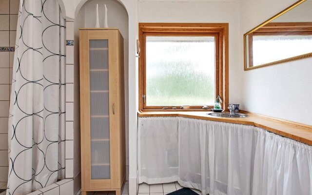 Relaxing Holiday Home in Højby Near Sea