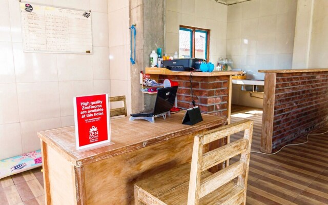 ZEN Rooms near Batu Bolong Canggu