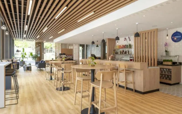 Holiday Inn Express & Suites Sion