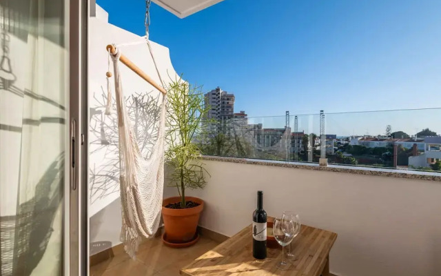 Montechoro Sea View 3 Bedroom Apartment