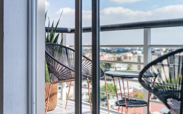 Anahuac Apartments by VH