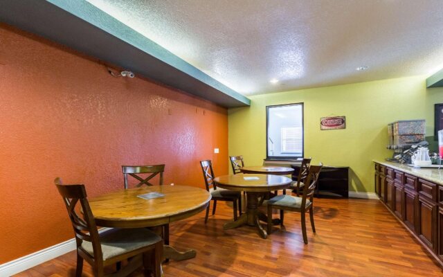 Suburban Studios Beaumont