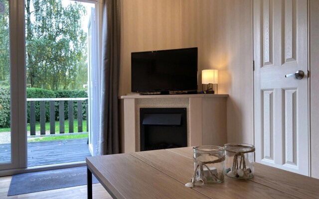 Nice Home in Heinkenszand With Wifi and 3 Bedrooms