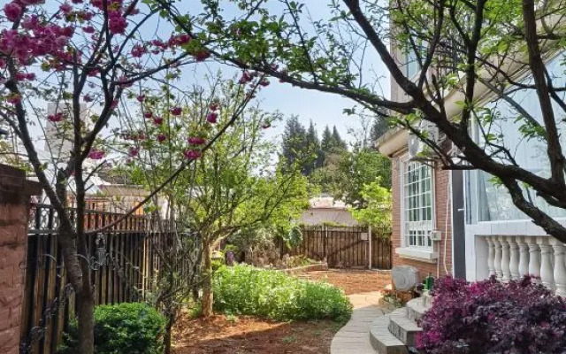 Yihuaxuanting Homestay (Kunming Dianchi Haitang Dam)