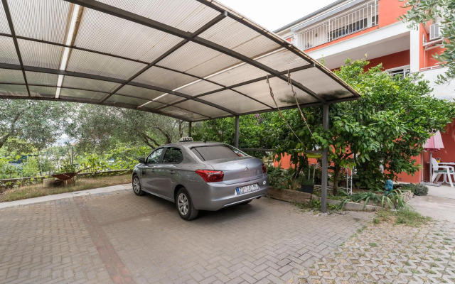 Studio Apartman Mirakul