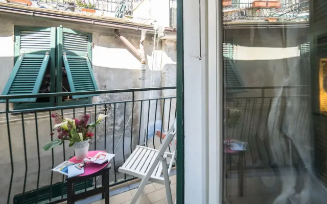 Recanissu Apartment with Balcony & AC