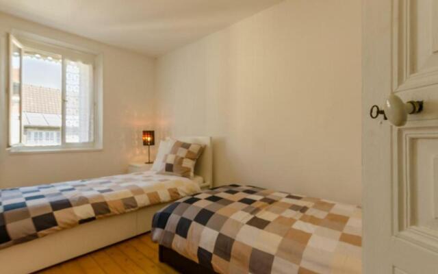 Appartement Romilly-sur-Seine, 4 pièces, 6 personnes - FR-1-543-195