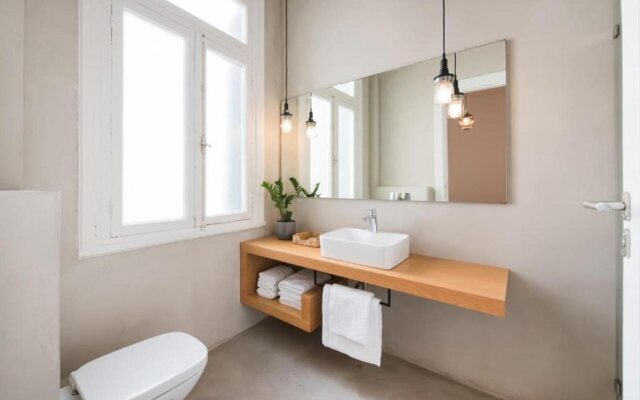 MONK Monastiraki Suites