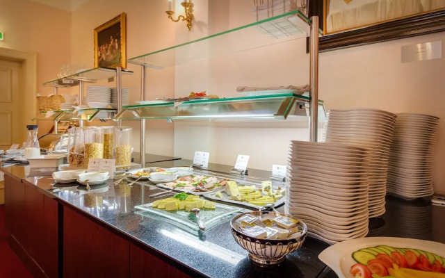 Seehotel Grossraeschen