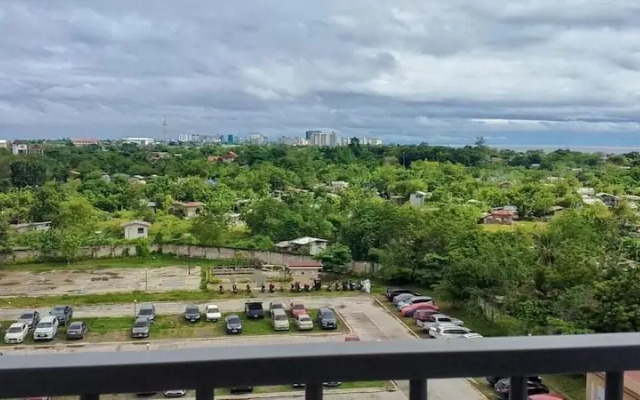 Room in Studio - Luxury Condo-sea View- Near Beach