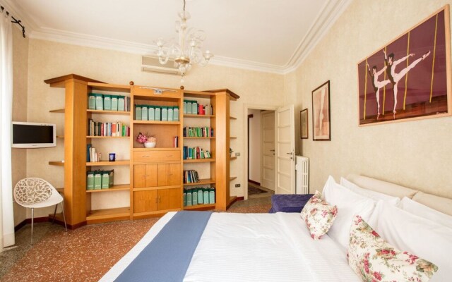 Cosy and Bright Flat Near the Vatican