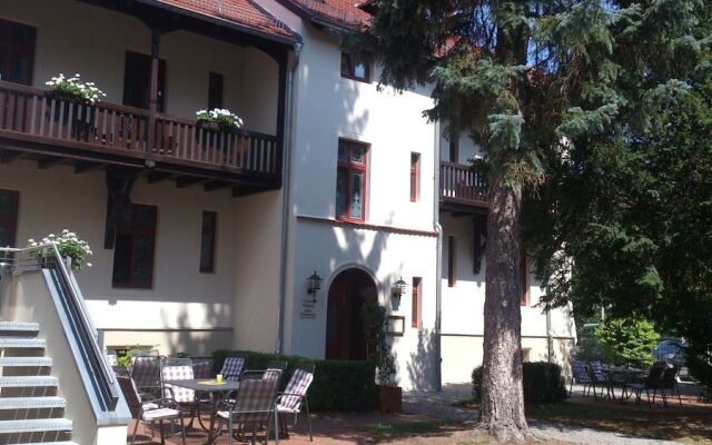 Hotel Am Kurpark Bad Salzelmen